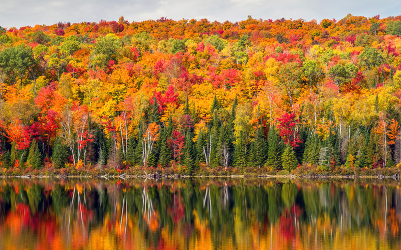 peak-autumn-reflection